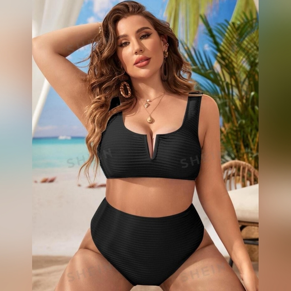 NWB SHEIN Plus Textured Bikini Set V Wired Bra Top & High Waisted 2 Piece